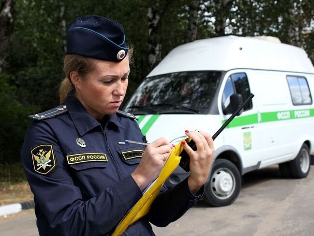 Смоленские судебные приставы возмудрили задолженность: 350 тыс. рублей вернулись работнику